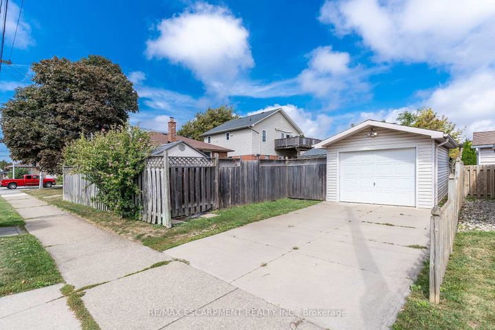 Photo 19 at 493 Upper Gage Avenue, Sunninghill, Hamilton