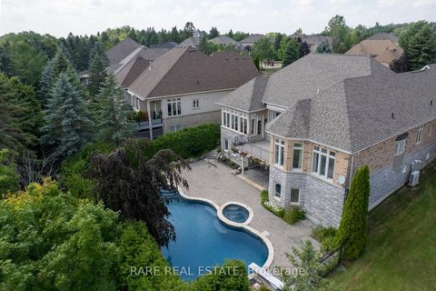 Photo 2 at 40 Country Club Drive, Rural King, King