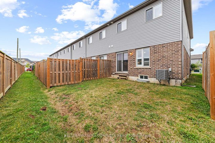 Photo 24 at 14 Serenity Lane, Rural Glanbrook, Hamilton
