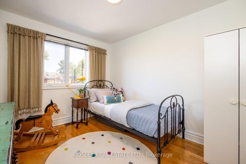 Photo 28 at 5 Lukow Terrace, Roncesvalles, Toronto Photo 28 at 5 Lukow Terrace, Roncesvalles, Toronto