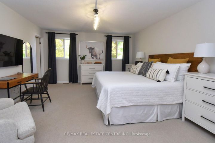 Photo 25 at 35 Eringate Drive, Stoney Creek Mountain, Hamilton