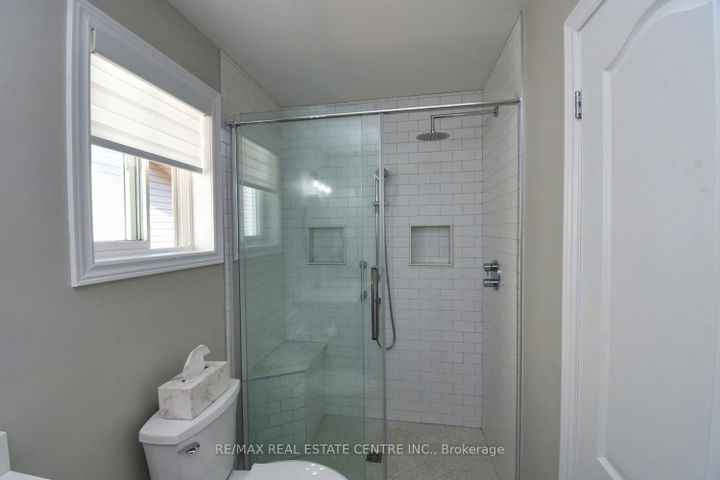 Photo 35 at 35 Eringate Drive, Stoney Creek Mountain, Hamilton