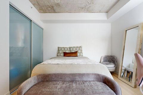 Photo 8 at 417 - 560 King Street W, Waterfront Communities C1, Toronto