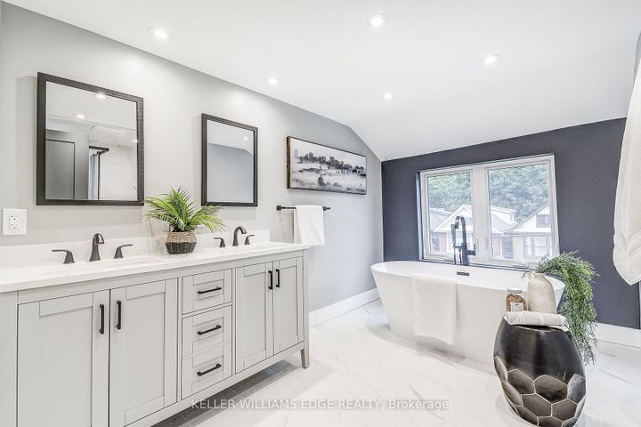 Photo 31 at 32 Cumberland Avenue, St. Clair, Hamilton