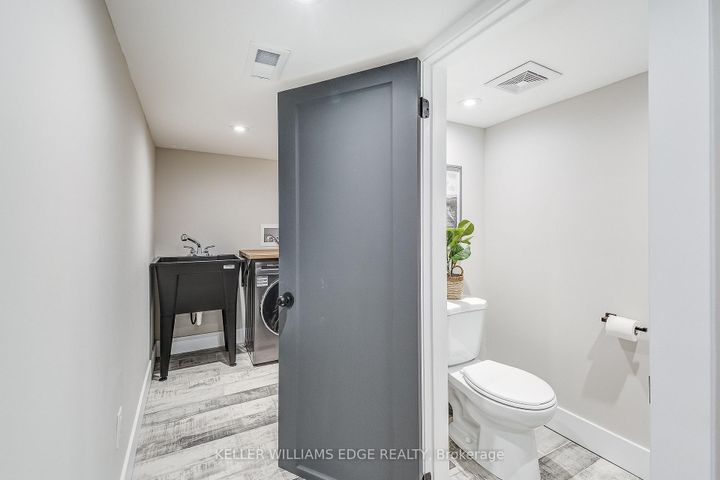 Photo 37 at 32 Cumberland Avenue, St. Clair, Hamilton