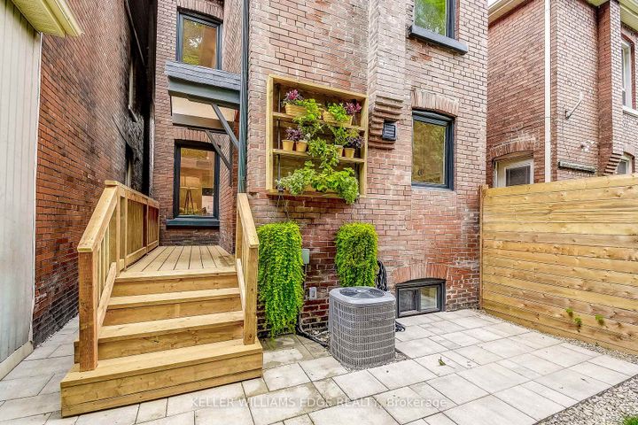 Photo 40 at 32 Cumberland Avenue, St. Clair, Hamilton