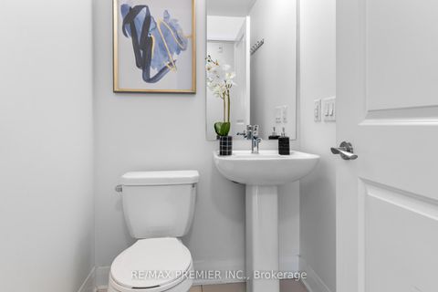 Photo 8 at 108 - 4700 Highway 7, East Woodbridge, Vaughan