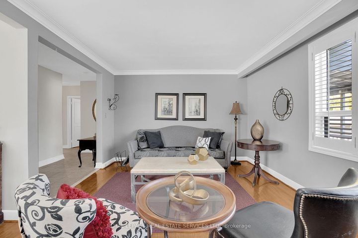 Photo 9 at 18 Langholm Drive, CFB, Toronto