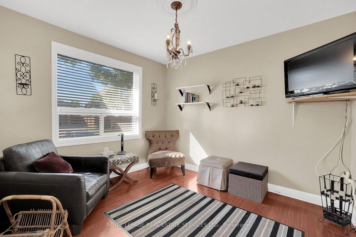 Photo 18 at 18 Langholm Drive, CFB, Toronto