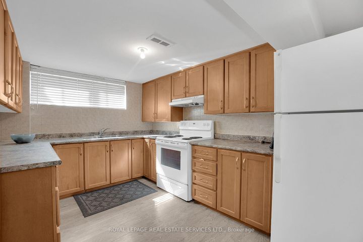 Photo 23 at 18 Langholm Drive, CFB, Toronto
