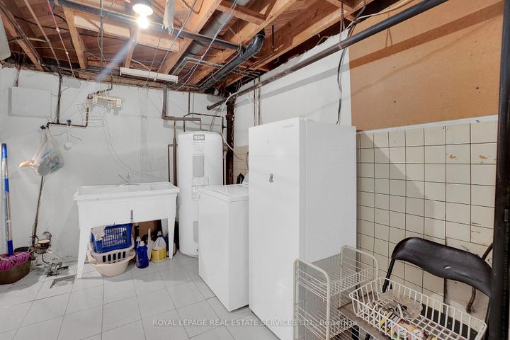 Photo 27 at 18 Langholm Drive, CFB, Toronto
