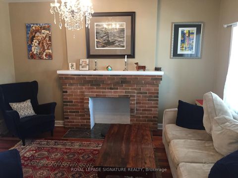 Photo 3 at 87 Runnymede Road, Swansea, Toronto