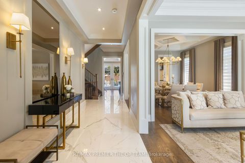 Photo 3 at 5 Storey Crescent, West Deane, Toronto