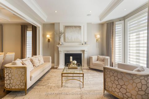 Photo 4 at 5 Storey Crescent, West Deane, Toronto