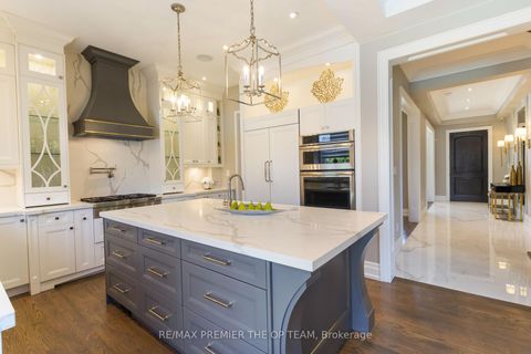 Photo 6 at 5 Storey Crescent, West Deane, Toronto