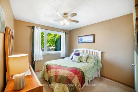 Photo 18 at 931 Bayview Avenue, Downtown Whitby, Whitby