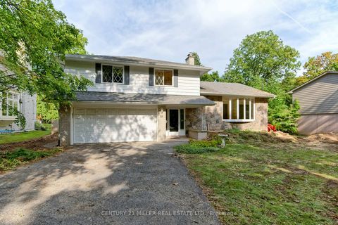 Photo 4 at 111 Gloucester Avenue, OO Old Oakville, Oakville