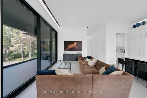 Photo 18 at 350 Kingscross Drive, King City, King