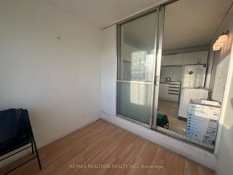 Photo 9 at 605 - 725 Don Mills Road, Flemingdon Park, Toronto