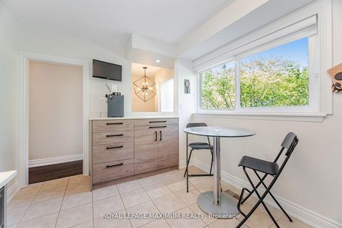 Photo 8 at 17 - 90 George Henry Boulevard, Henry Farm, Toronto