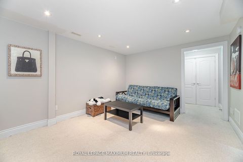 Photo 32 at 17 - 90 George Henry Boulevard, Henry Farm, Toronto