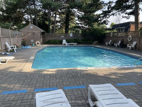 Photo 40 at 17 - 90 George Henry Boulevard, Henry Farm, Toronto