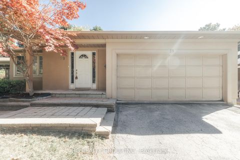 Photo 2 at 39 Dallington Drive, Don Valley Village, Toronto