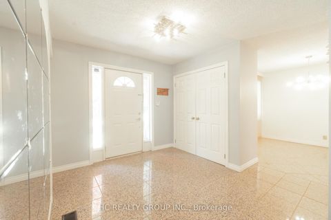Photo 5 at 39 Dallington Drive, Don Valley Village, Toronto