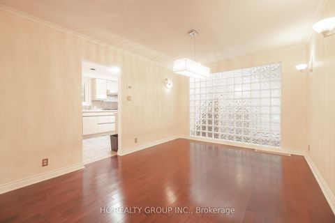 Photo 10 at 39 Dallington Drive, Don Valley Village, Toronto