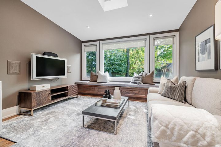 Photo 9 at 9 Lynwood Avenue, Casa Loma, Toronto