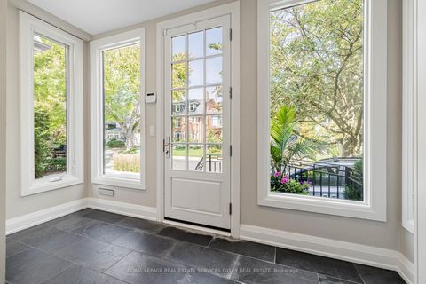 Photo 2 at 9 Lynwood Avenue, Casa Loma, Toronto Photo 2 at 9 Lynwood Avenue, Casa Loma, Toronto