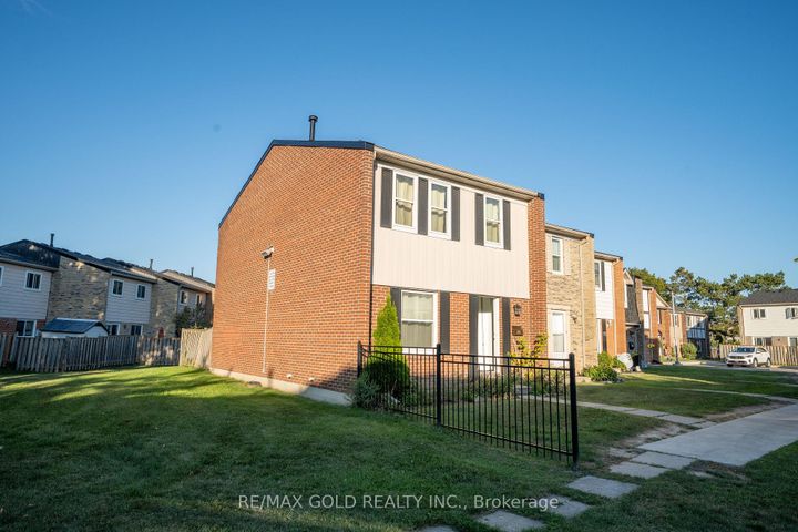 Photo 3 at 107 - 900 Central Park Drive, Northgate, Brampton