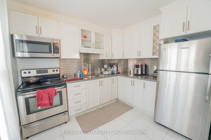 Photo 9 at 107 - 900 Central Park Drive, Northgate, Brampton
