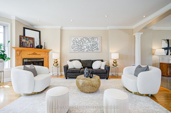 Photo 8 at 1006 Briar Hill Avenue, Belgravia, Toronto