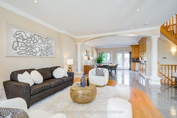 Photo 9 at 1006 Briar Hill Avenue, Belgravia, Toronto