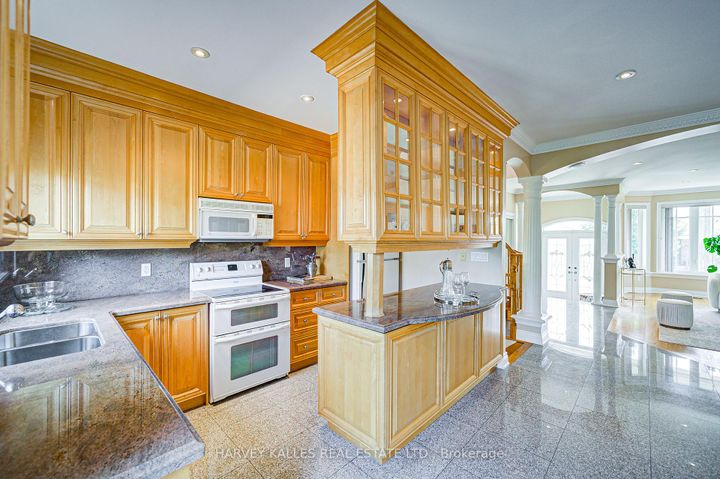Photo 16 at 1006 Briar Hill Avenue, Belgravia, Toronto