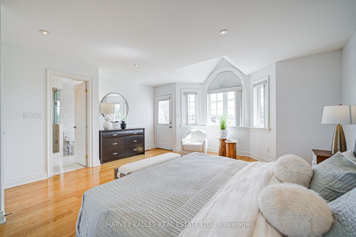 Photo 23 at 1006 Briar Hill Avenue, Belgravia, Toronto