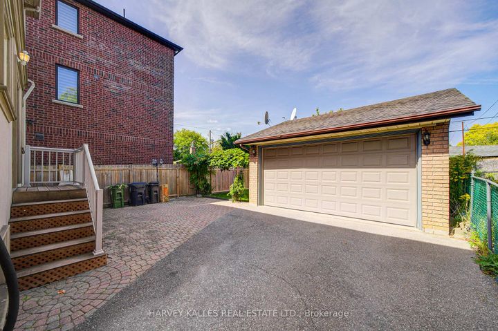 Photo 43 at 1006 Briar Hill Avenue, Belgravia, Toronto