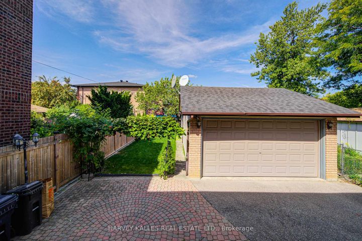 Photo 47 at 1006 Briar Hill Avenue, Belgravia, Toronto