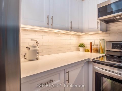 Photo 15 at 501 - 2111 Lakeshore Boulevard W, Mimico, Toronto