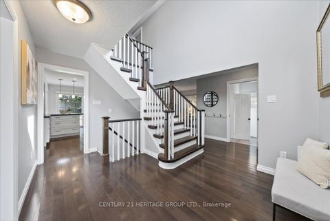 Photo 3 at 76 Attridge Drive, Aurora Village, Aurora