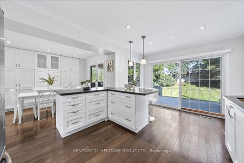 Photo 13 at 76 Attridge Drive, Aurora Village, Aurora
