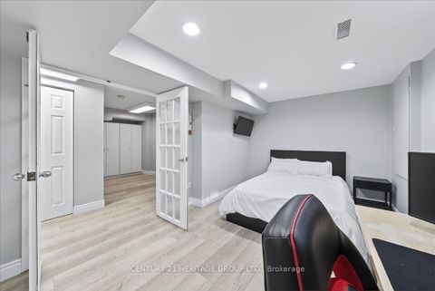 Photo 32 at 76 Attridge Drive, Aurora Village, Aurora