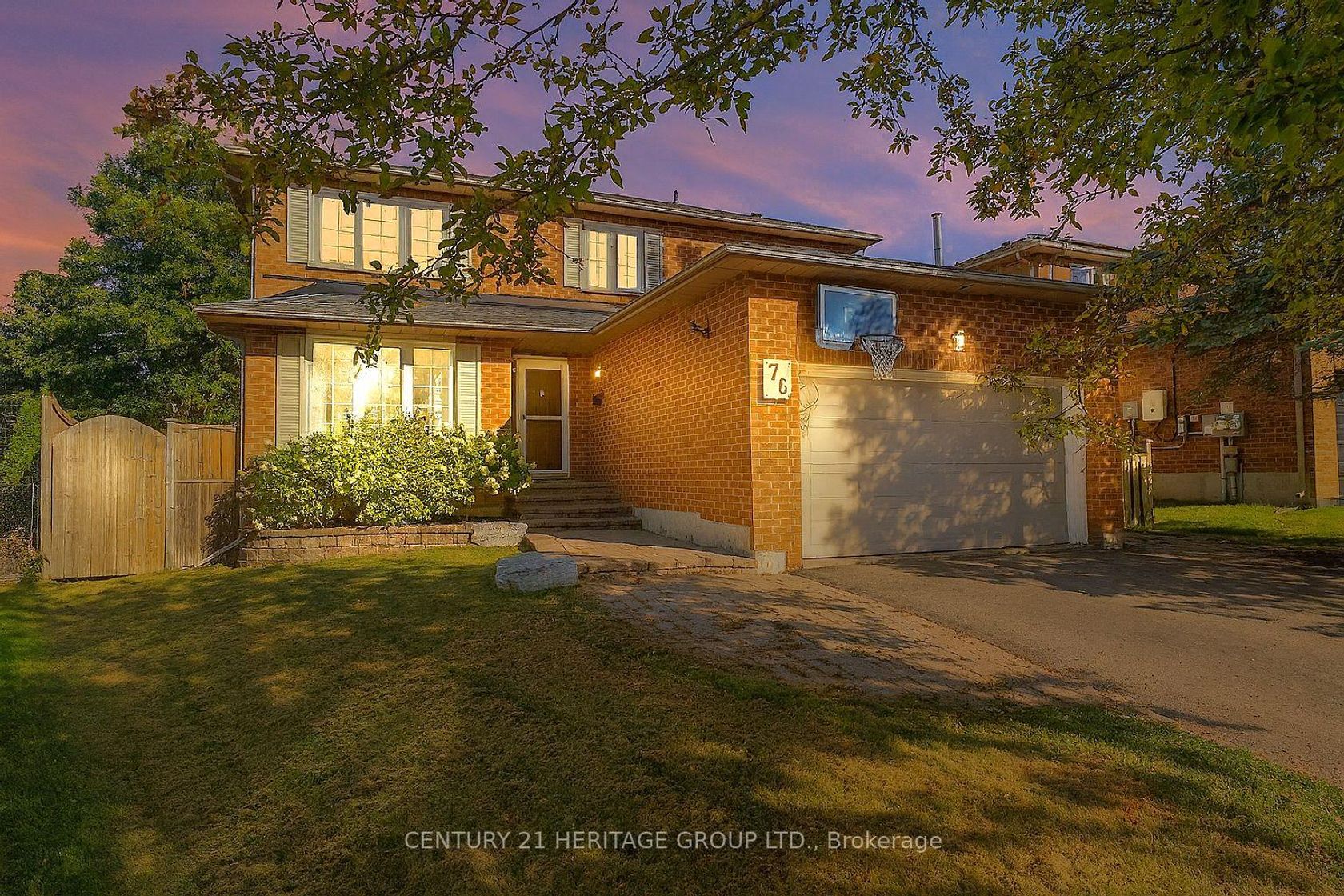 76 Attridge Drive, Aurora Village, Aurora 
