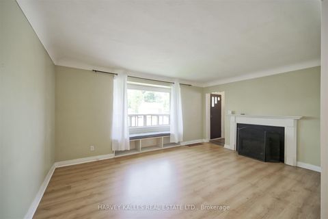 Photo 14 at 247 Jennings Crescent, BR Bronte, Oakville