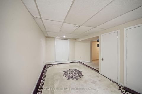 Photo 31 at 247 Jennings Crescent, BR Bronte, Oakville