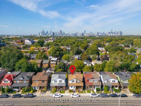 Photo 33 at 26 Greenwood Avenue, South Riverdale, Toronto
