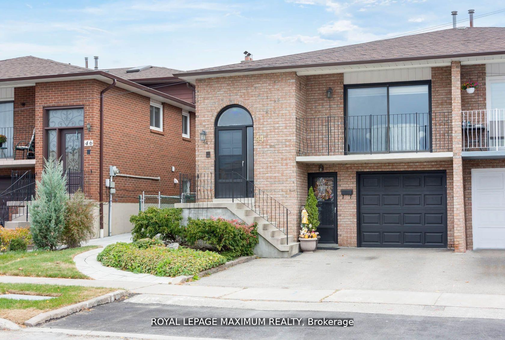 44 Flagstick Court, York University Heights, Toronto 2