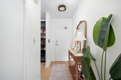 Photo 3 at 901-UNF - 5 Mariner Terrace, Waterfront Communities C1, Toronto