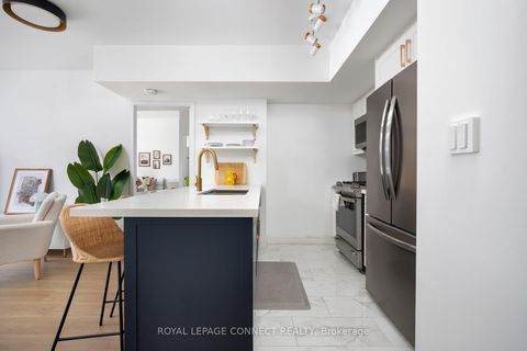 Photo 9 at 901-UNF - 5 Mariner Terrace, Waterfront Communities C1, Toronto